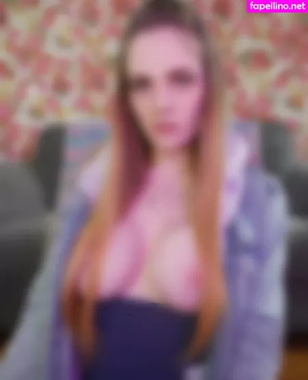 Carlyraesummers OnlyFans Thumbnail #ZnFEdURtIp