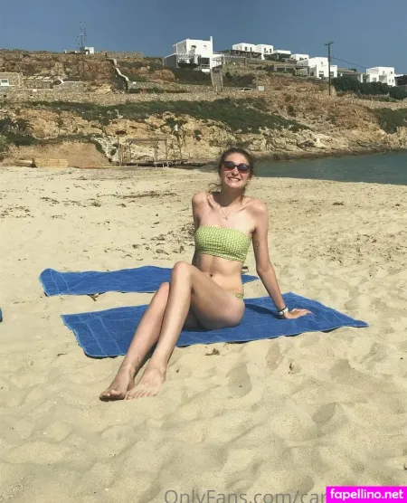 Carlyreyfeet OnlyFans Thumbnail #SHhyGNPiYY