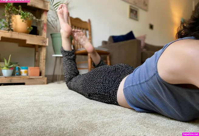 Carlyreyfeet OnlyFans Thumbnail #nCGQZKzG9j