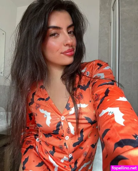 Carlysophiex OnlyFans Thumbnail #qIYAu6BhTu