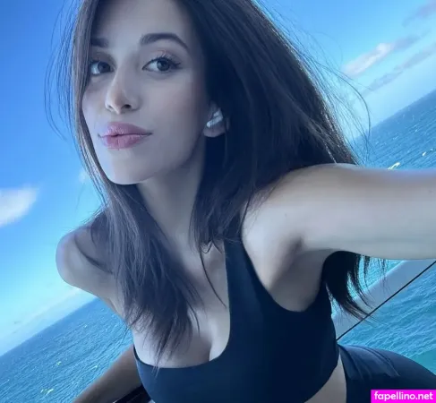 Carmela Barone OnlyFans Thumbnail #MBffWTxs13