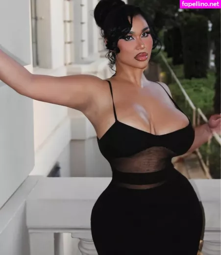 Carmela Habibi OnlyFans Thumbnail #aWJA3sviXC