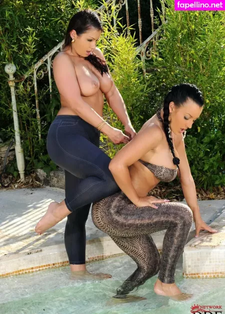 Carmen Croft OnlyFans Thumbnail #Ol64qxEkxG