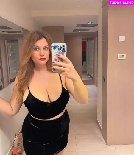Carmen Curvy OnlyFans Thumbnail #07fN5wmTxG