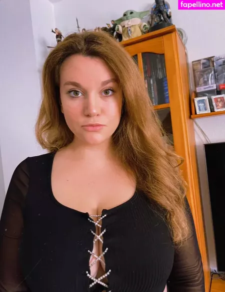 Carmen Curvy OnlyFans Thumbnail #3kRDddBg2X