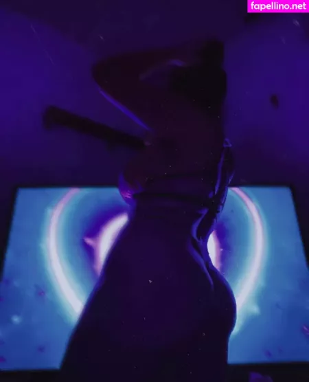 Carmen Curvy OnlyFans Thumbnail #EaxM6hvwPg