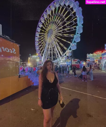 Carmen Curvy OnlyFans Thumbnail #bM7GHo8WrY