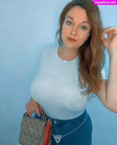 Carmen Curvy OnlyFans Thumbnail #zc1ffQq2al