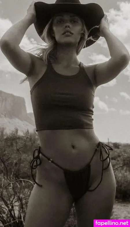 Carmen Kocourek OnlyFans Thumbnail #2iSDGojyzX