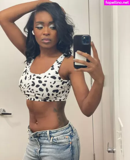 Carmencruz OnlyFans Thumbnail #AxGwS3hA3Q