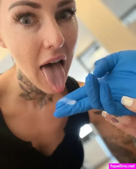 Carmendivine OnlyFans Thumbnail #0IvzyWpvtk