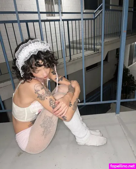Carmenhollow OnlyFans Thumbnail #LNs8yapUFS