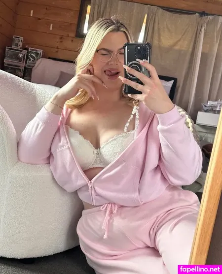 Carmenmahole OnlyFans Thumbnail #5JcOKvWw8r