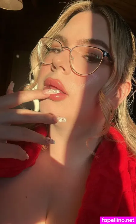 Carmenmahole OnlyFans Thumbnail #Ex0Cr7X1tf
