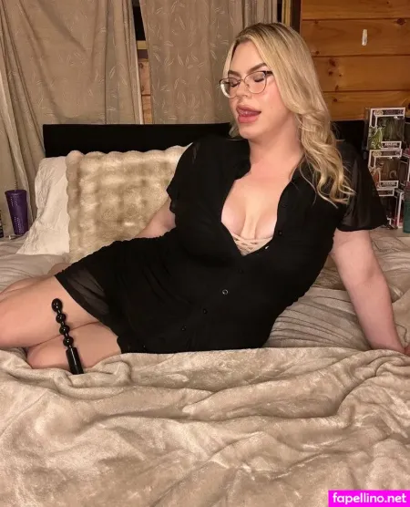 Carmenmahole OnlyFans Thumbnail #bDiApl7q2Y