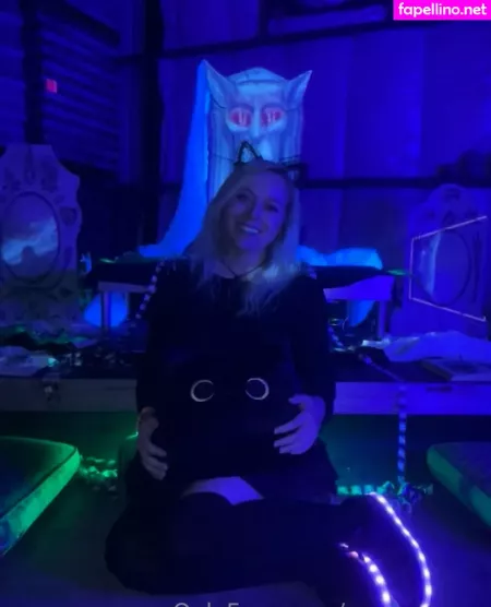 Carmennem OnlyFans Thumbnail #UgvObpzoal