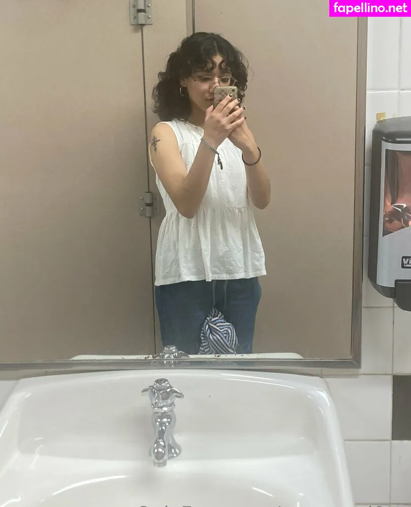 carmenloveeex, carmennl0ve, carmennlove, safelovely Nude Leaked OnlyFans Photo #FVqsLEaF1u