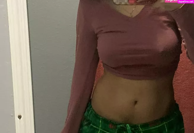 Carmennl0ve OnlyFans Thumbnail #uVzBmMFaCh