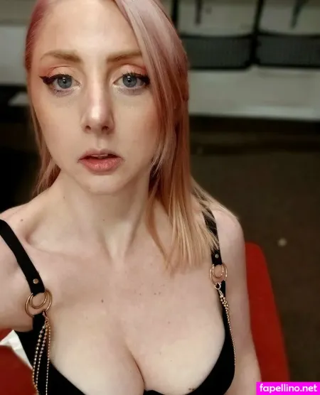Carmenxxvii OnlyFans Thumbnail #Y3uGO5UgHn