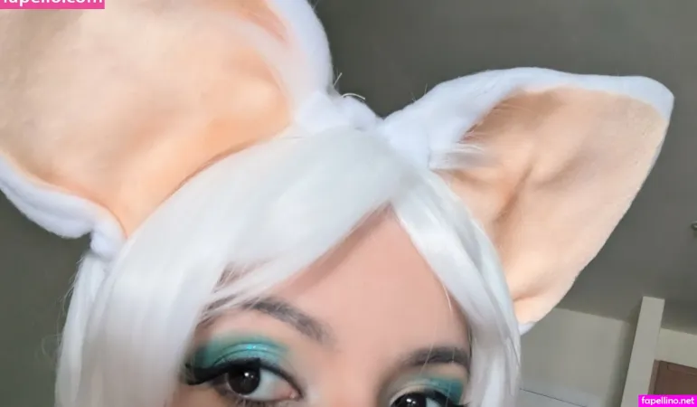 Carmilla Roux OnlyFans Thumbnail #2fMLGHyYCq