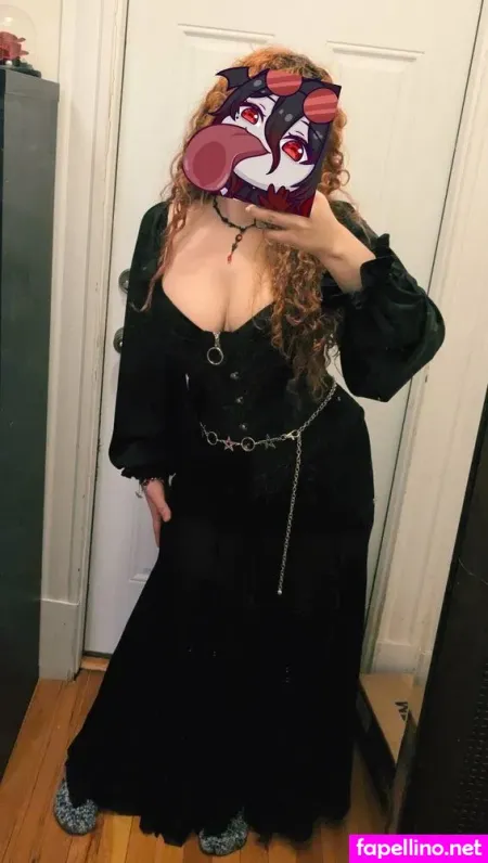 Carmilla Roux OnlyFans Thumbnail #up1qGUZoxg