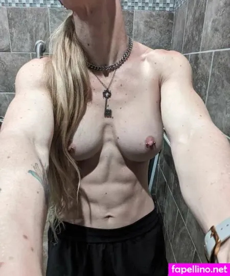 Carmilla OnlyFans Thumbnail #92oYhXg2lg