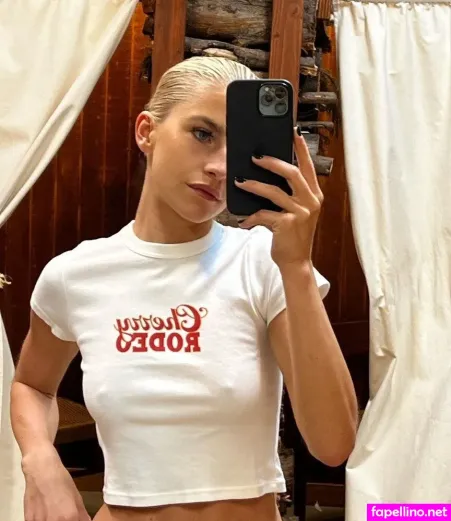 Caro Daur OnlyFans Thumbnail #4d599d96ZK