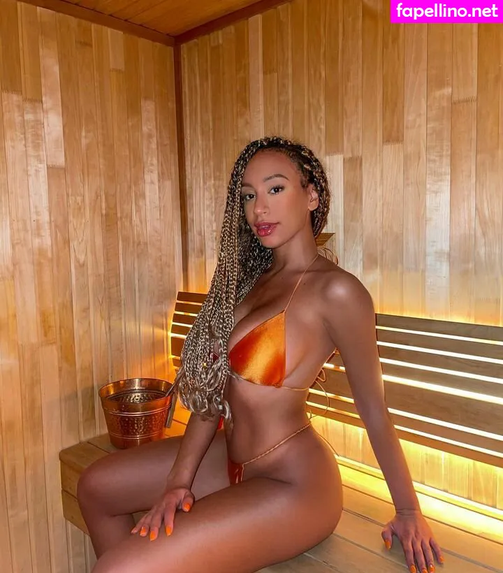 caroviee, imcaroya Nude Leaked OnlyFans Photo #C4d4s1KcUP