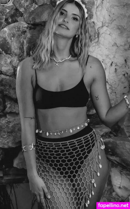 Caro Winter OnlyFans Thumbnail #GJlReArBhG