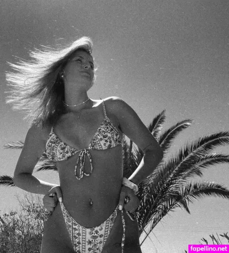 Caro Winter OnlyFans Thumbnail #Tc3U9WHQn3