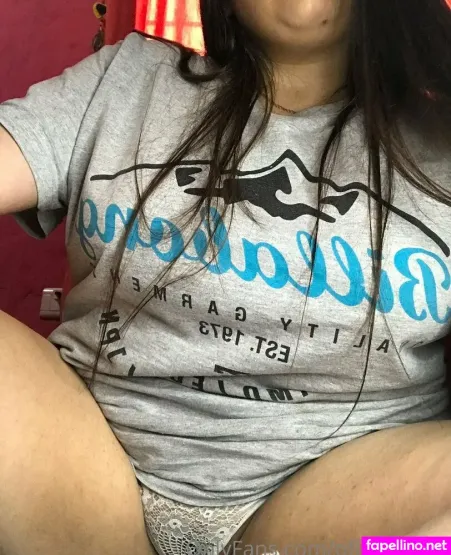 Caroanahi OnlyFans Thumbnail #l1HA0eCpkQ