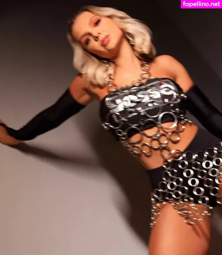 Carol Bresolin OnlyFans Thumbnail #N3RKtYQYwV