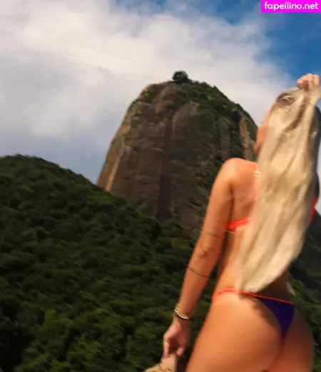 Carol Bresolin OnlyFans Thumbnail #lV5MlFBf7e