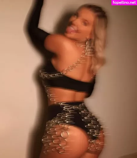 Carol Bresolin OnlyFans Thumbnail #r6xIK5Zdu0