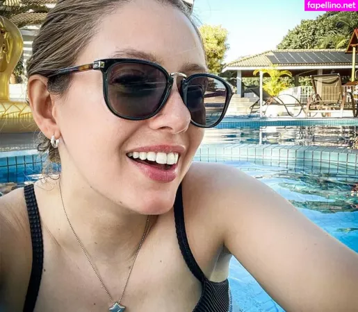 Carol Capel OnlyFans Thumbnail #TJ3l15618H