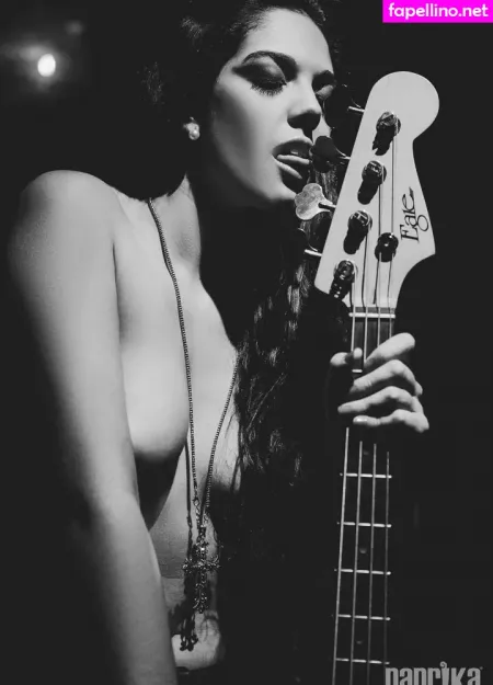 Carol Junqueira OnlyFans Thumbnail #DAuKDP14Ig