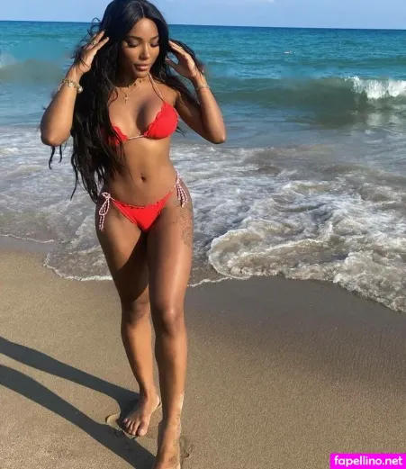 Carol Lekker OnlyFans Thumbnail #LYRARHnHAQ