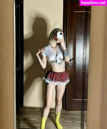 Carol Xxx OnlyFans Thumbnail #XvUt8sHdSx