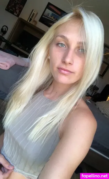 Carolann OnlyFans Thumbnail #9hcREM7eZ4