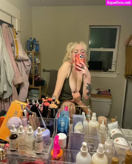 Caroliiiiine OnlyFans Thumbnail #YKd5dYcgso