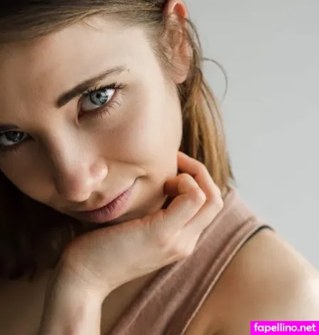 Carolin Von Der Groeben OnlyFans Thumbnail #3oKBSVwXMd