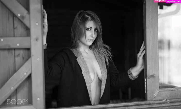 Carolina Barabaschi OnlyFans Thumbnail #zhiE4d41uv