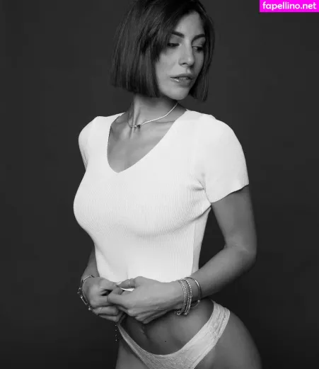 Carolina Dallari OnlyFans Thumbnail #kT4dUa2WLh
