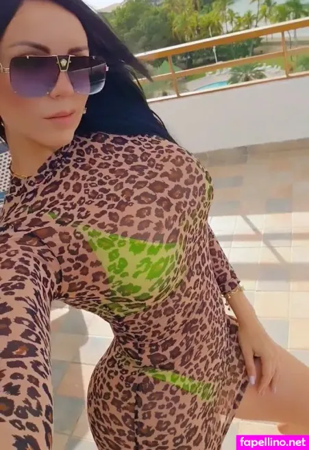 Carolina Maitin OnlyFans Thumbnail #CNCFxgkuUs