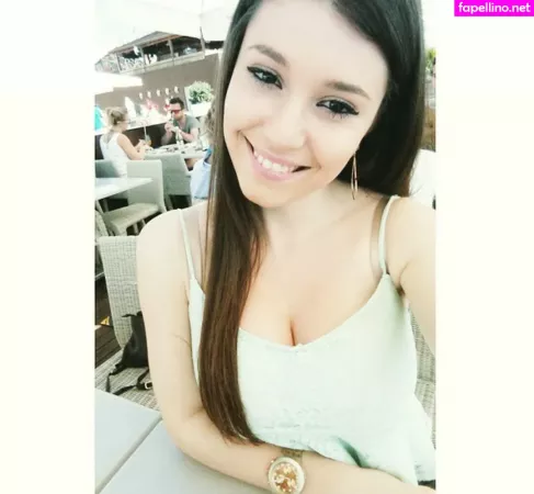 Carolina Neto OnlyFans Thumbnail #L6SAYv7aN3