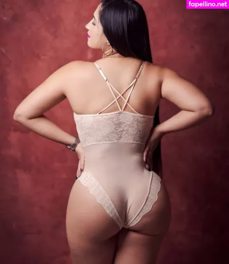 Carolina Ortiz Caceres OnlyFans Thumbnail #Yp81YlYpYd