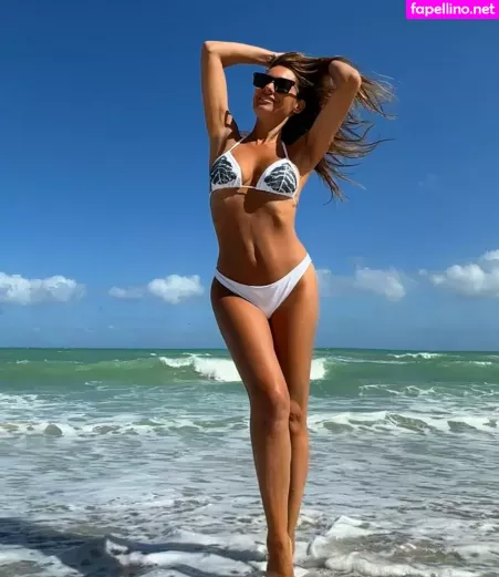 Carolina Pampita OnlyFans Thumbnail #4j1KzDgJzE
