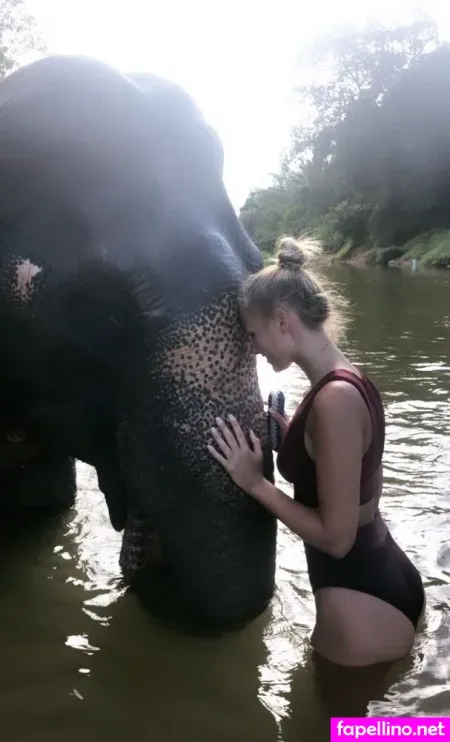 Carolina Peukmann OnlyFans Thumbnail #YNpMuRE2Jb
