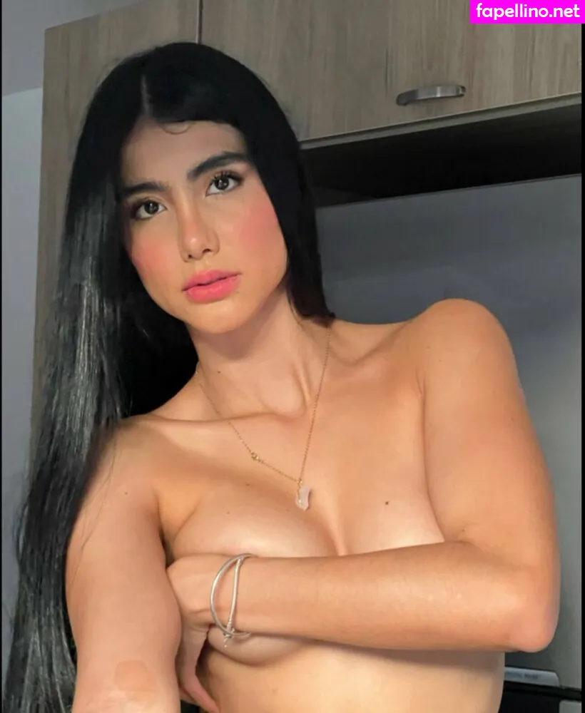 carolinapicorios Nude Leaked OnlyFans Photo #0urGPhFxhW