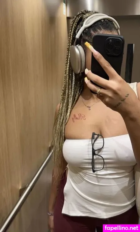 Carolinamami2 OnlyFans Thumbnail #zLGAv5YtRl